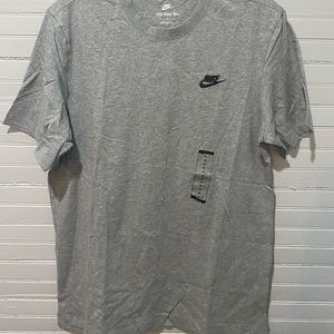 Brand New w/ Tags Mens Nike Standard Fit The Nike Tee T-Shirt Size Medium Gray